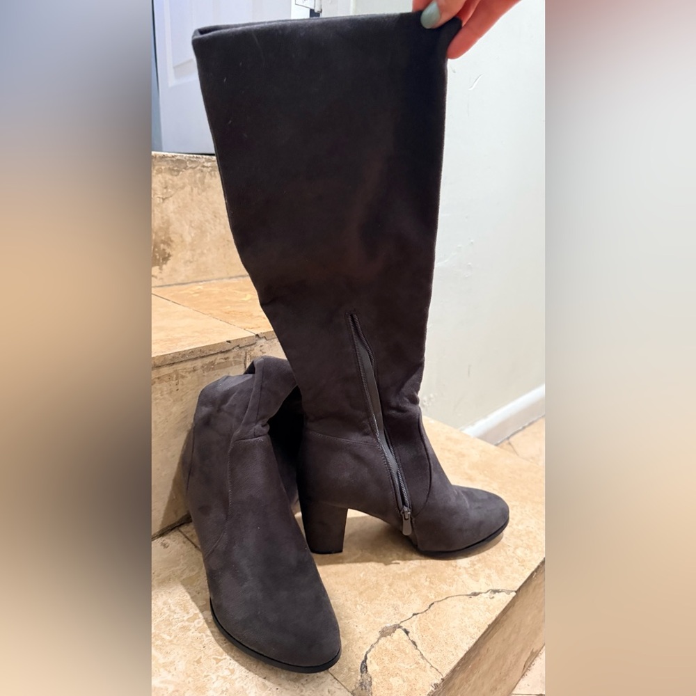 Chic Charcoal Grey Suede Women's Heeled Boots